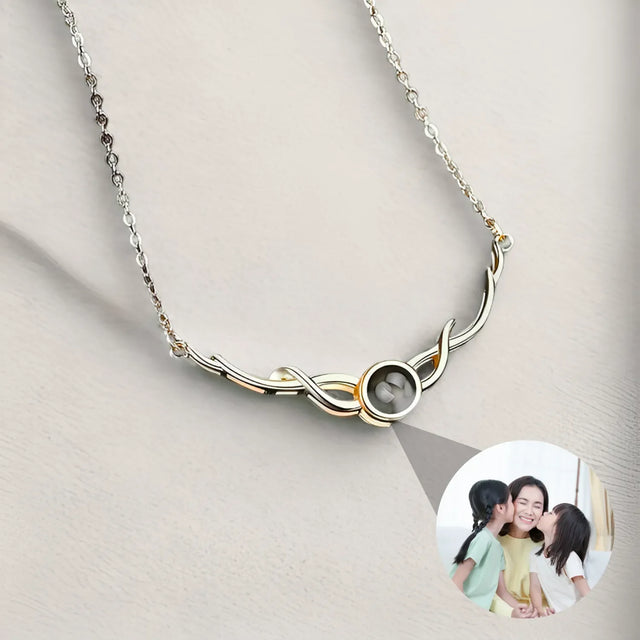 Serabloom - Deer Glow Necklace