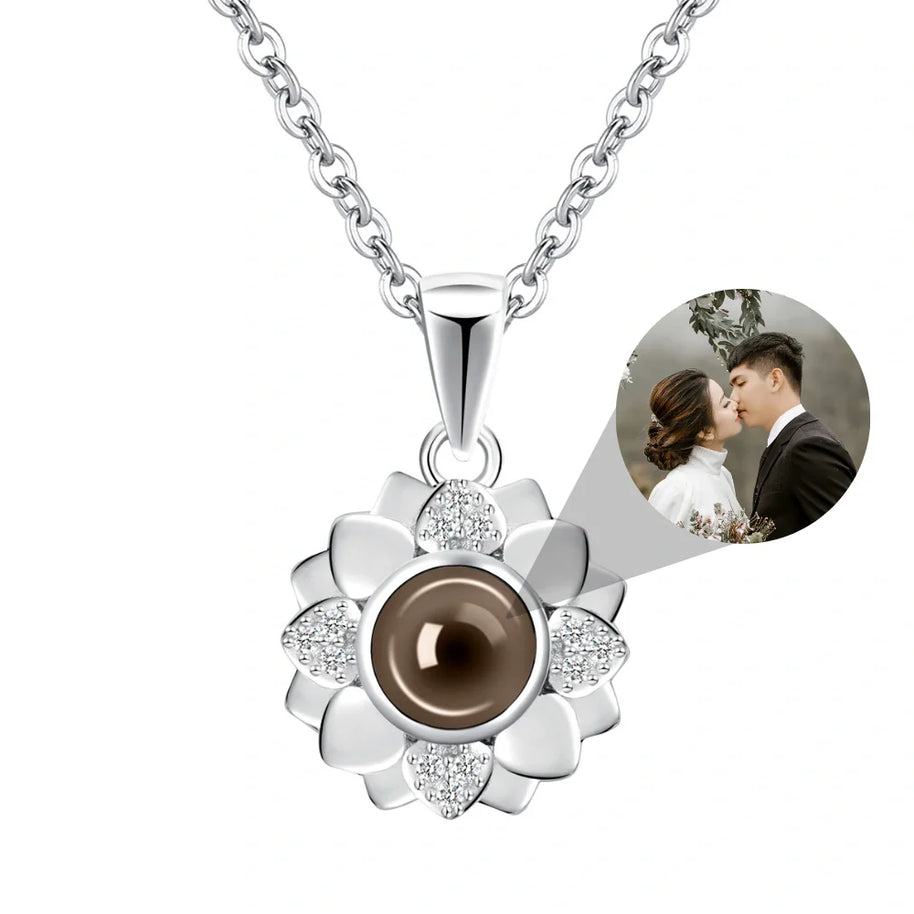 Serabloom - Shine Flower Necklace