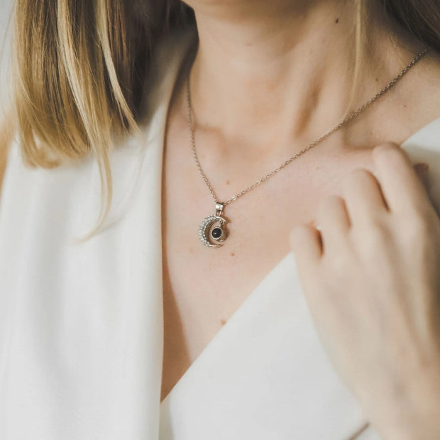 Serabloom - Moon Necklace