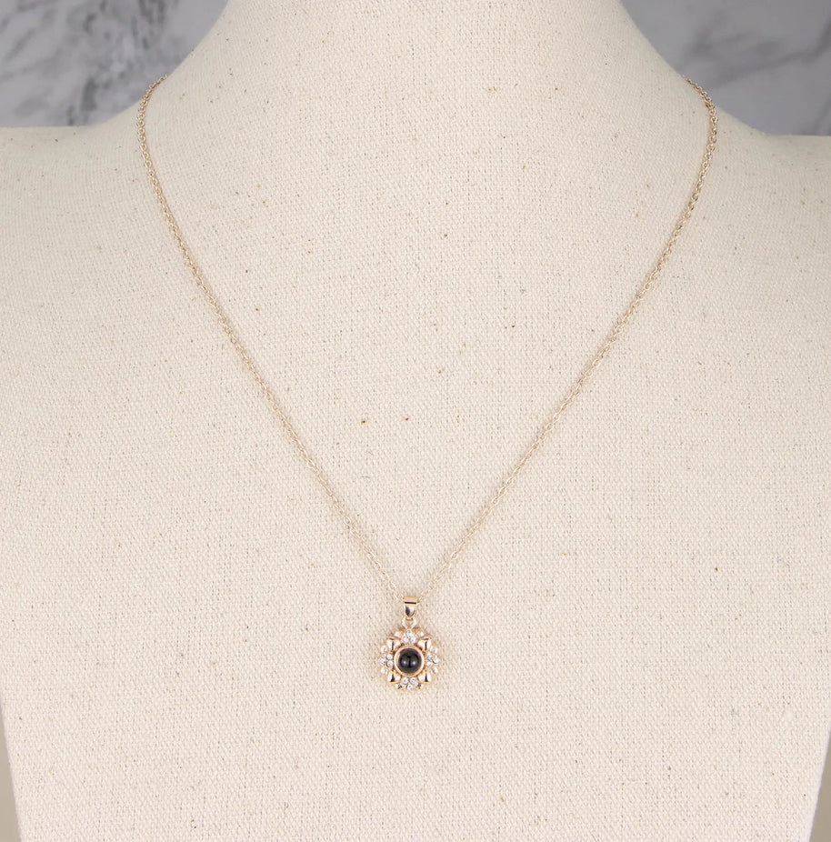 Serabloom - Shine Flower Necklace